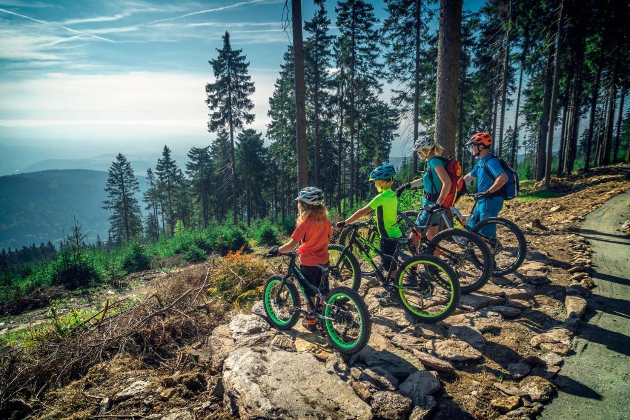 Mountain Apartment Klinovec Atomic Loučná pod Klínovcem Esterno foto